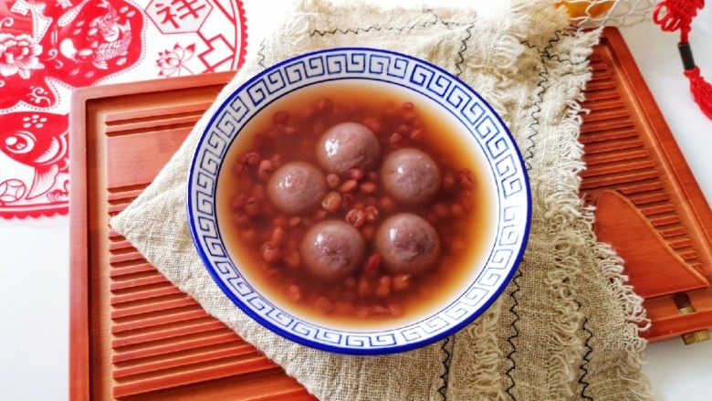 红豆汤圆,颜色好漂亮啊!