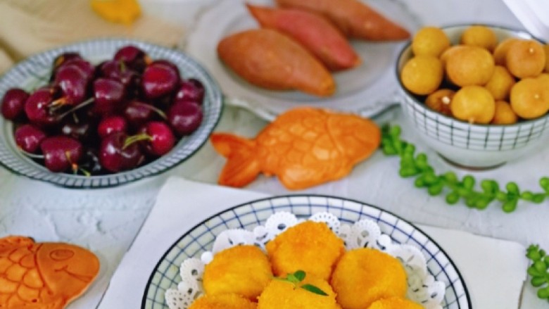 油炸汤圆,新年第一餐,必须“炸” 年年有余,黄金撒满地~祝大家元旦快乐哈。