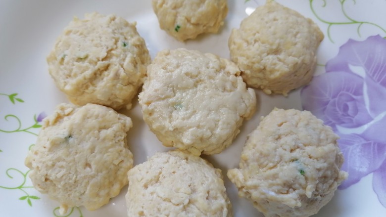 糖醋肉丸,肉圆全部弄好