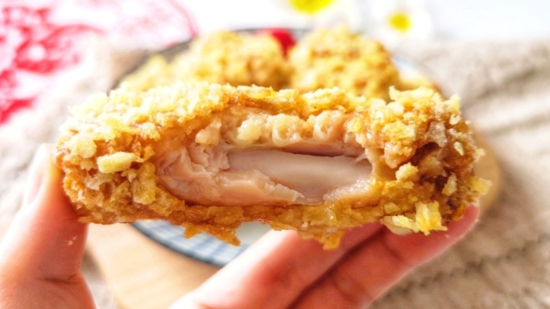 薯片鸡翅,咬一口,酥脆满满。