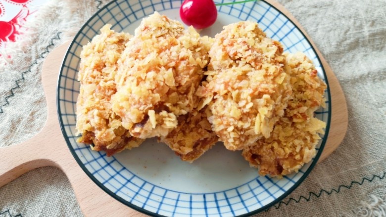 薯片鸡翅,外面酥脆,里面香嫩。