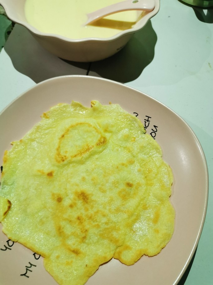 美味早餐鸡蛋饼,装盘