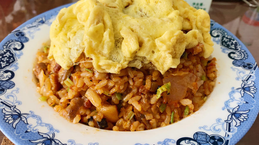 泡菜芝士鳗鱼炒饭