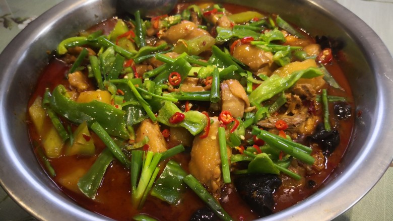 烧鸡公,淋油,开吃。