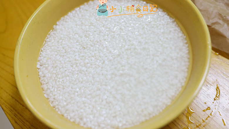 12个月以上团团圆圆八宝饭,这是一小时后的状态,一般泡4小时左右