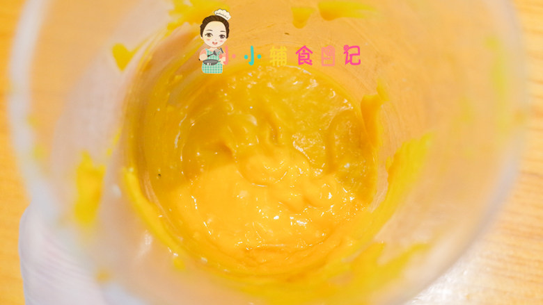 36个月以上辅食南瓜蜜桃麦片粥,打成这样细腻的泥,牛奶可以根据自己的喜欢增减