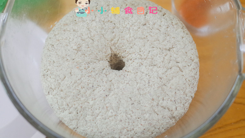 36个月以上肉泥彩色蘑菇馒头,发酵至两倍大,手指戳一个洞不回弹不塌陷就可以