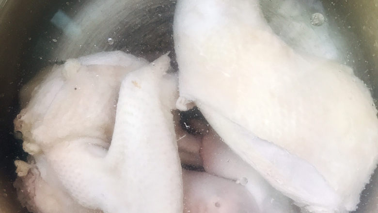 药膳养生鸡汤,重新加入清水