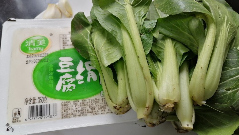 油菜豆腐,准备好所需材料