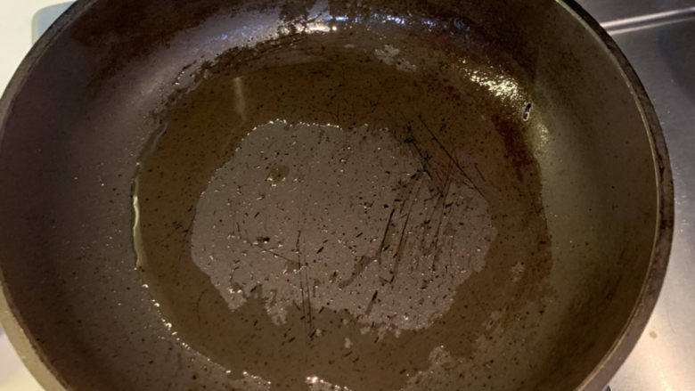 肠粉料汁配方,锅里留好葱油