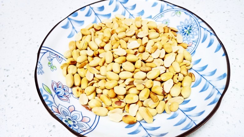芝麻花生糖,去皮