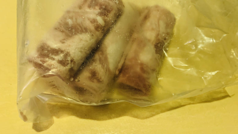 金针菇牛肉卷,<a style='color:red;display:inline-block;' href='/shicai/ 39917'>牛肉卷</a>6片;