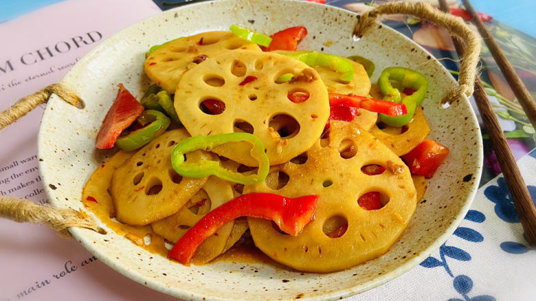 干锅藕片,干锅藕片香辣开胃,脆爽可口