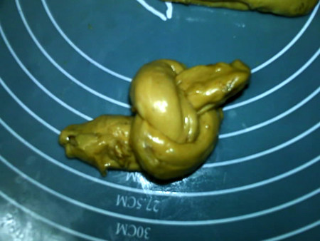 红枣面包,打一个单结,