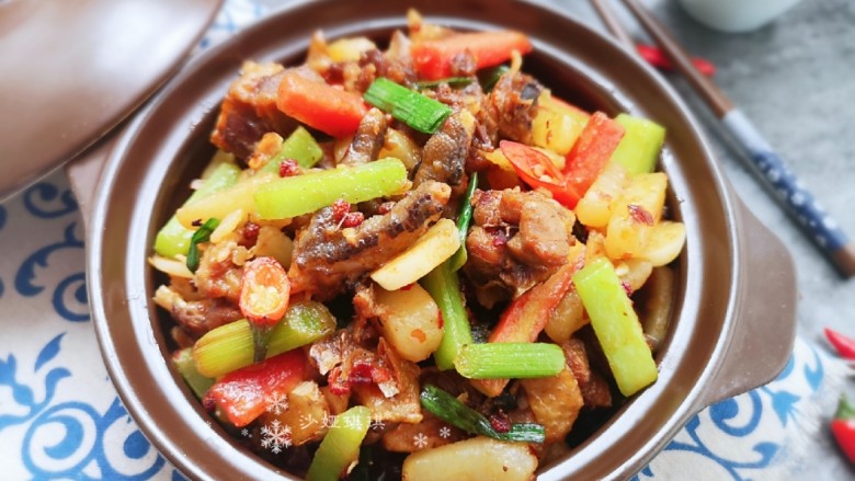 麻辣干锅鸡,开动咯!