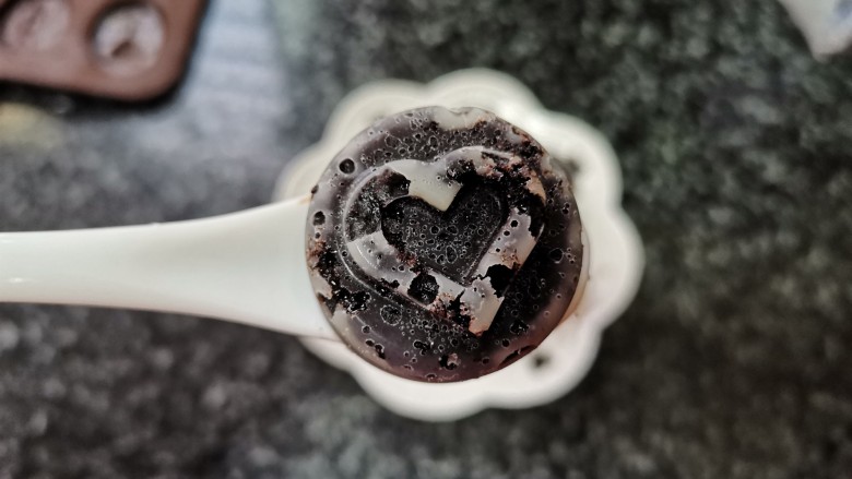 用可可粉也可以做出超级好吃，超级萌萌哒巧克力哦,萌萌哒的爱心巧克力