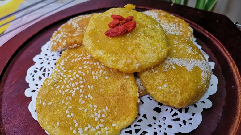 外酥里嫩的,好吃看得见的红糖南瓜麻糍,你吃过吗?,成品图