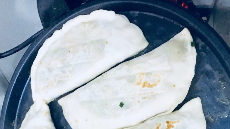 菜饼,包成角型,沿儿更少,更好吃