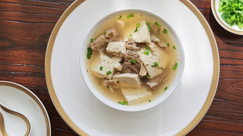 牛肉炖豆腐,喜欢的试试吧!