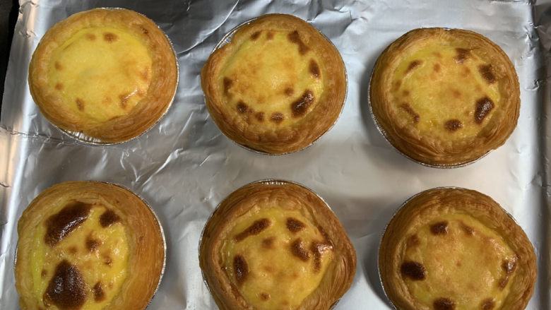 蛋挞(底部很酥的技巧),约20分钟后,表面出现焦糖色