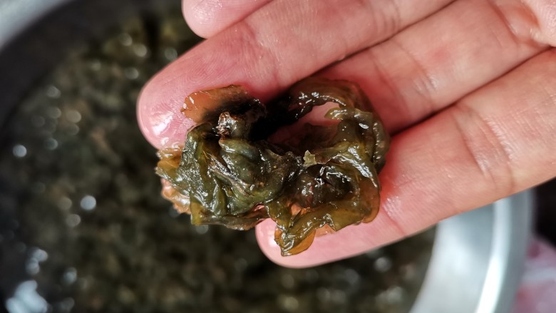 真正的山珍加海味,地衣虾仁干贝汤,你值得拥有,这样就洗得很干净了