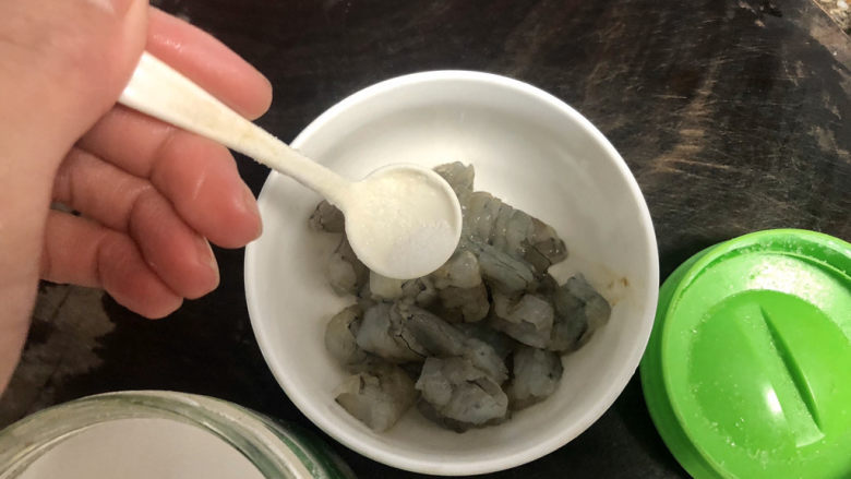 虾仁跑蛋➕东风吹作黄金色,加一点食盐