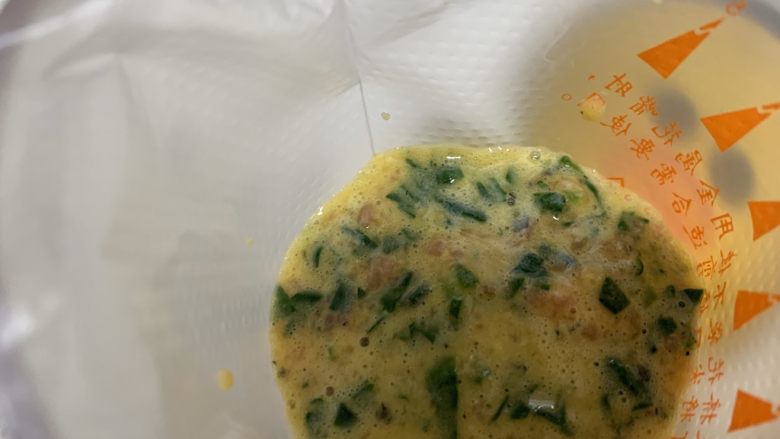 菠菜瘦肉肠(宝宝辅食),装入面糊