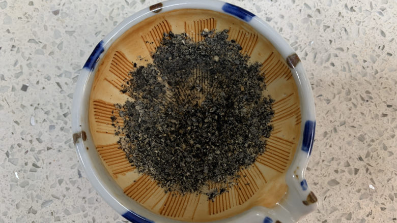 菠菜瘦肉肠(宝宝辅食),磨成芝麻粉