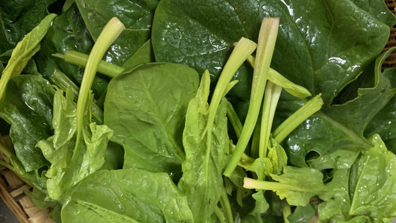 菠菜瘦肉肠（宝宝辅食）,掐成小段，沥水