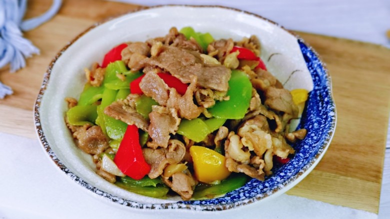 莴笋炒牛肉,春天的味道,喜欢的做起来。