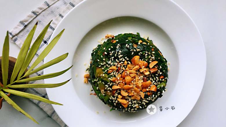 菠菜拌花生米,成品,待客小凉菜~
