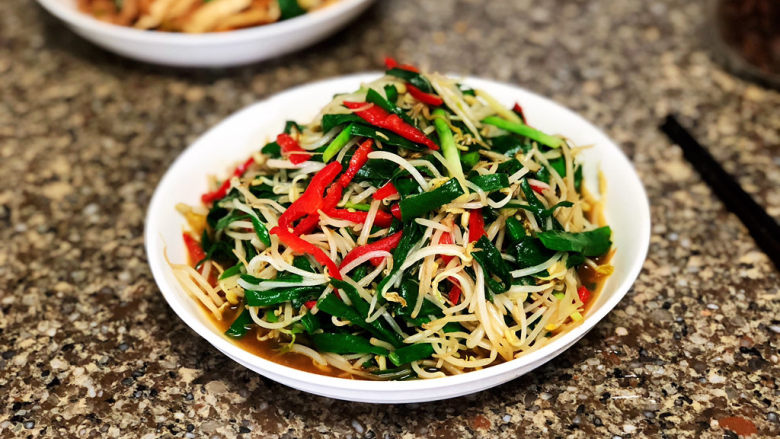 韭菜炒豆芽➕万条垂下绿丝绦,成品