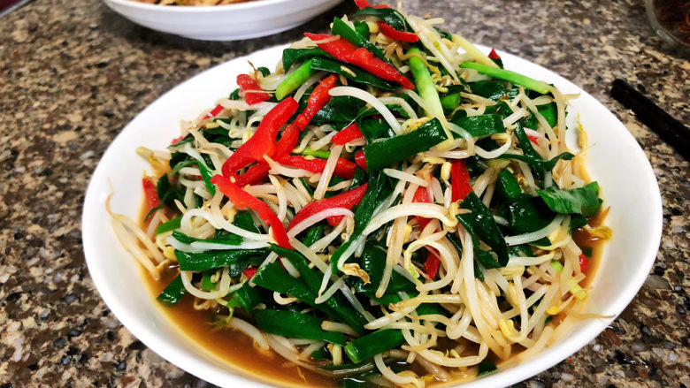 韭菜炒豆芽➕万条垂下绿丝绦,做法简单，清爽美味