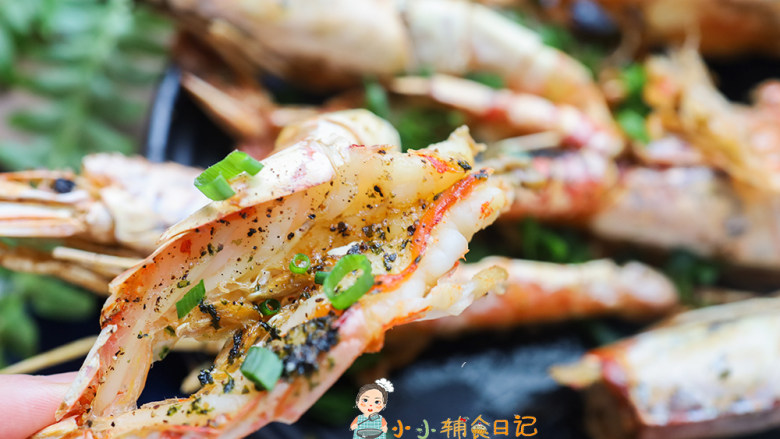 10个月以上辅食紫菜粉烤虾,没有紫菜虾皮粉也可以不放 放了会更好吃