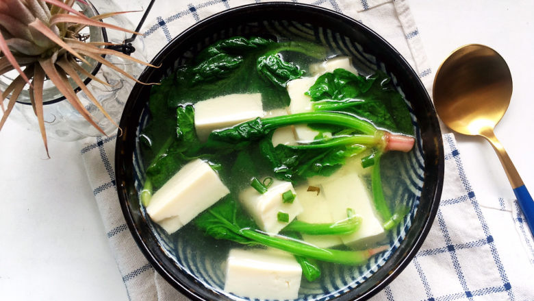 菠菜豆腐汤,成品~