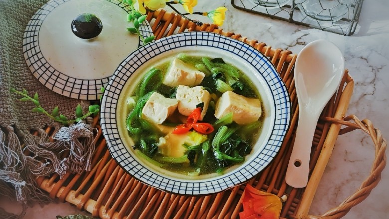 菠菜豆腐汤,出锅啦