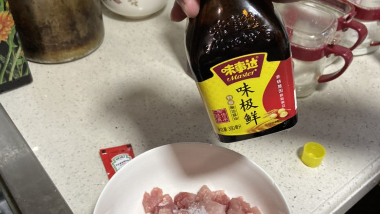 家庭便捷咖喱饭,酱油调色，最好不要用老抽