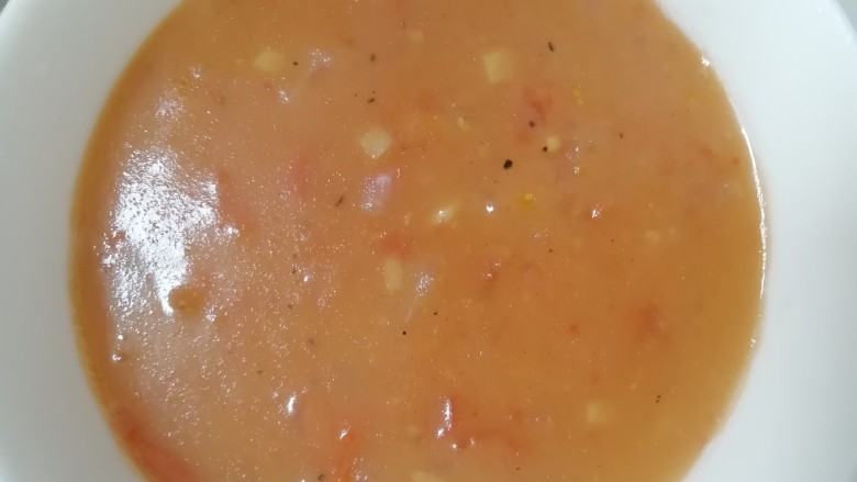 蜜汁鸡胸火腿烤披萨,披萨酱就制作完成!