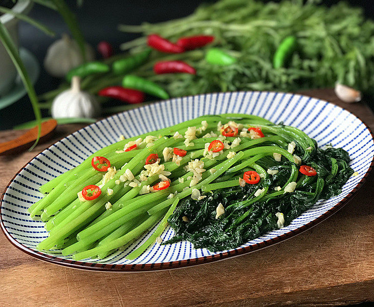 蒜泥茼蒿,好了,开吃