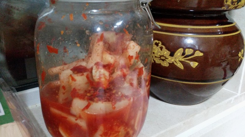 酸辣魔芋豆腐,<a style='color:red;display:inline-block;' href='/shicai/ 4402'>酸萝卜</a>,这需要提前腌制10天左右(这个教程另说)