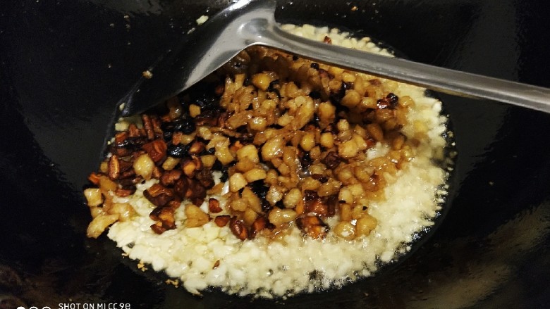 鲜辣香菇鸡肉酱 炒菜下饭好帮手,下生姜大蒜香菇鸡肉豆豉翻炒出香