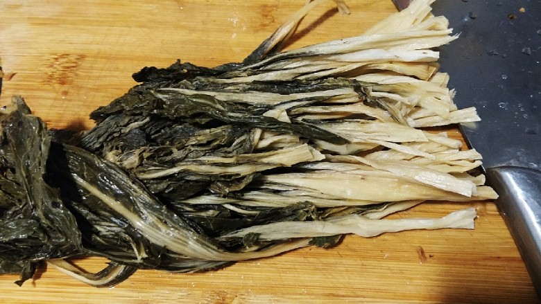 香辣梅干菜 超级下饭,去头