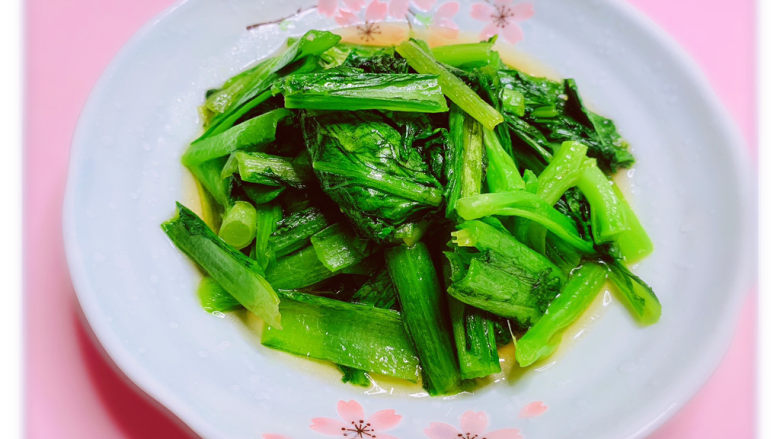 清炒芥菜,清炒芥菜完成啦!