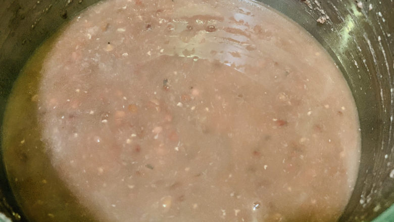 自制“红豆沙”馅,红豆非常软烂了;