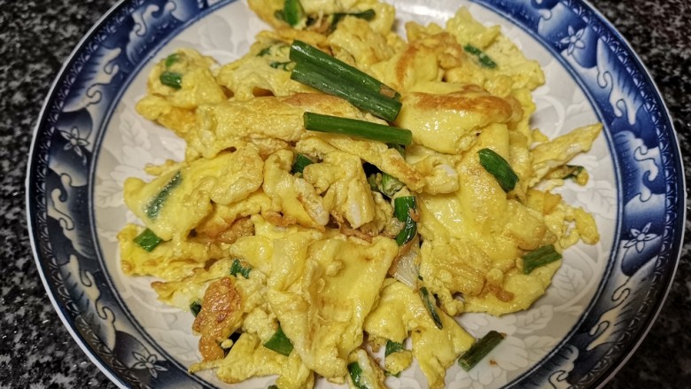 营养美味,提高免疫力,老公孩子都爱吃的煎鹅蛋,你值得拥有,香喷喷黄澄澄的,口感不错的,关键是还非常营养,可以增强人体免疫力的煎鹅蛋,就做好了。
老公孩子都爱吃,很快就被秒吃光了,谁说鹅蛋不好吃?那是因为你不会做鹅蛋,哈哈。