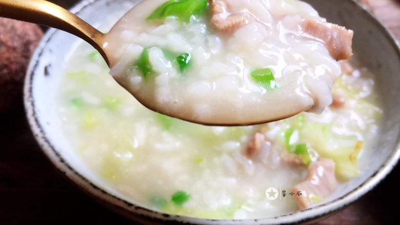 生滚牛肉粥,盛出品尝吧,太好喝啦