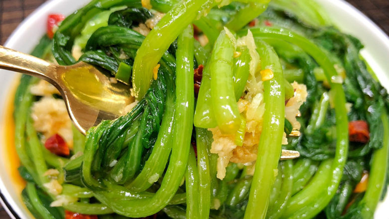 蒜泥茼蒿,特别美味,爽口凉菜