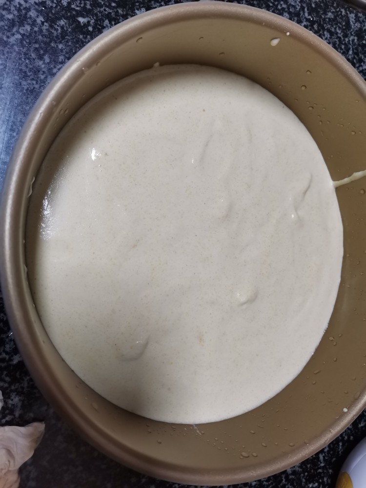 你喝过小米粥,吃过小米饭,我敢肯定你没吃过蒸出来的小米蛋糕,准备就绪的糊糊