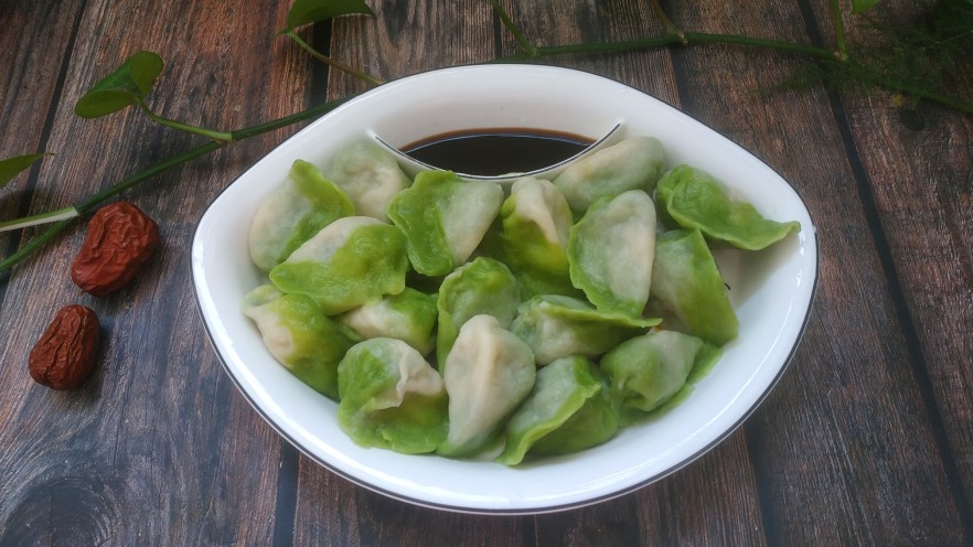 韭菜猪肉馅水饺