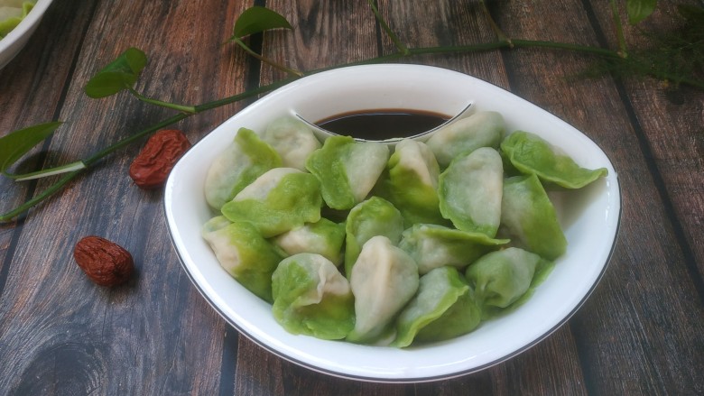韭菜猪肉馅水饺,成品图